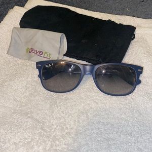 Dark blue Women’s ray bans